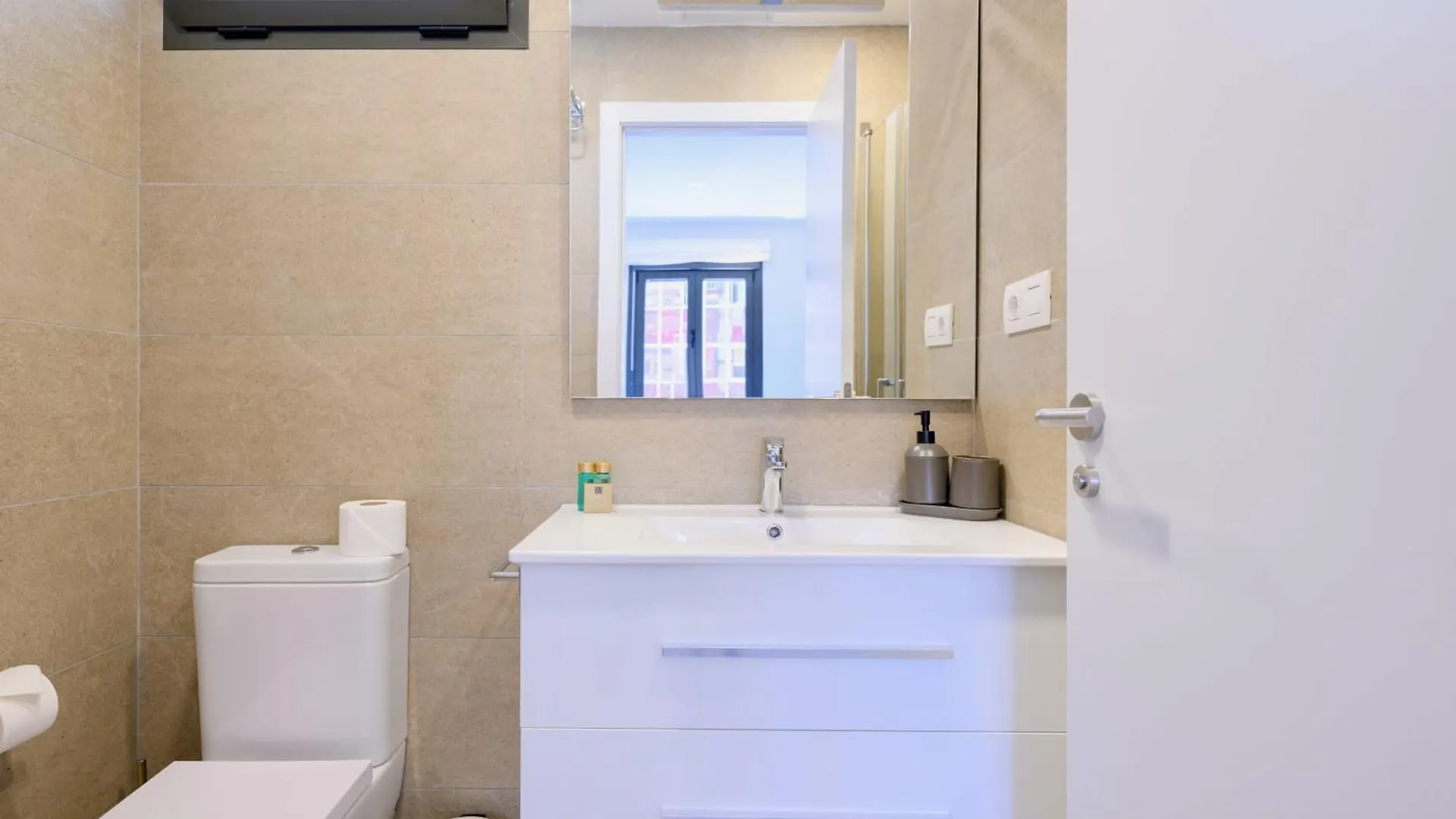Brand New 2Br With Auto Check-In Apartment Las Palmas de Gran Canaria